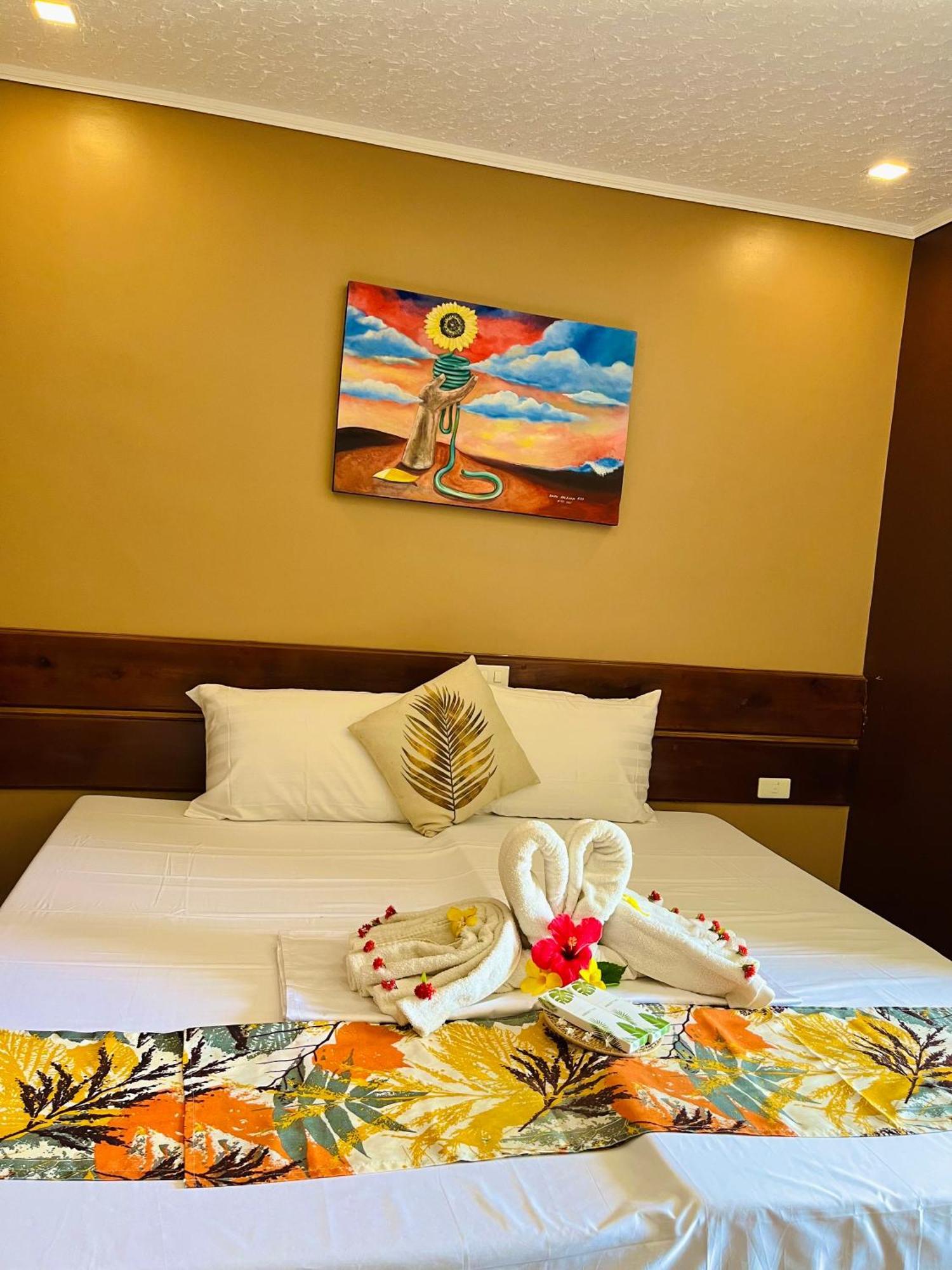 On Board Lifestyle Panglao Resort Buitenkant foto